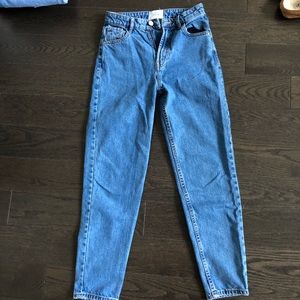 ZARA mom jean midwash